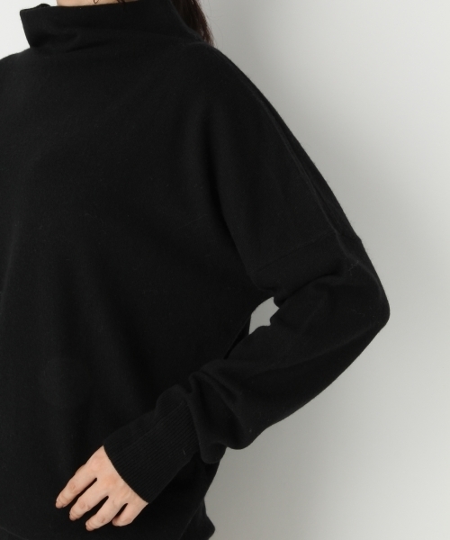 A part by（アパートバイ）の「12Gカシコンドルマンタートルネック　738597 （ニット/セーター・レディース・ブラック/キャメル/パープル/オフホワイト・FREE）」の16枚目の写真