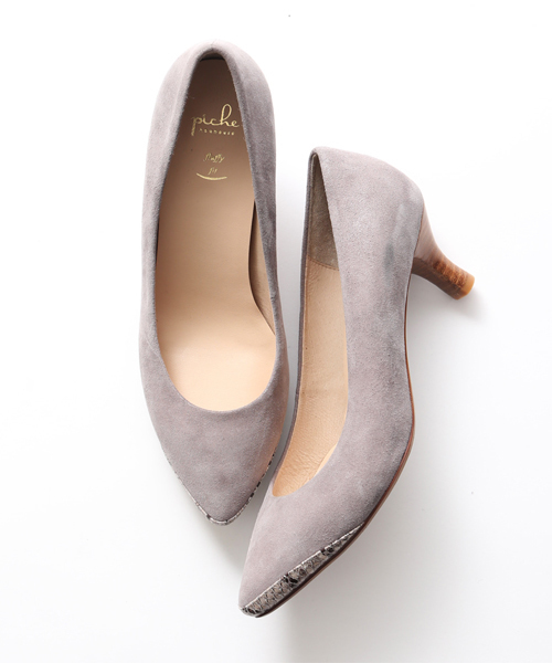 PICHE ABAHOUSE（ピシェ アバハウス）の「【不動の人気No.1】fluffy fitポインテッドラインパンプス（パンプス・レディース・ピンクゴールド/ブラック/ブルー/レッド/ベージュ/ブラック系その他/グレー・36/37/38/34/35/39/40）」の4枚目の写真