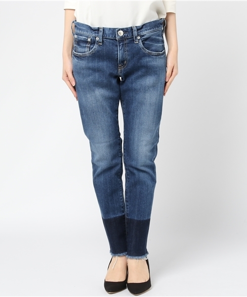 RED CARD TOKYO（レッドカード）の「REDCARD（レッドカード）Anniversary25th　25506/ダメージデニム（デニムパンツ・レディース・ブルー/サックスブルー・22/24/23/25）」の3枚目の写真