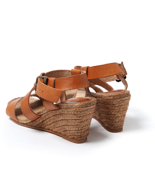 GAIMO（ガイモ）の「★★GAIMO:クロス ベルテッド ウエッジ（サンダル・レディース・ブラック/キャメル・35/36/37/38）」の4枚目の写真