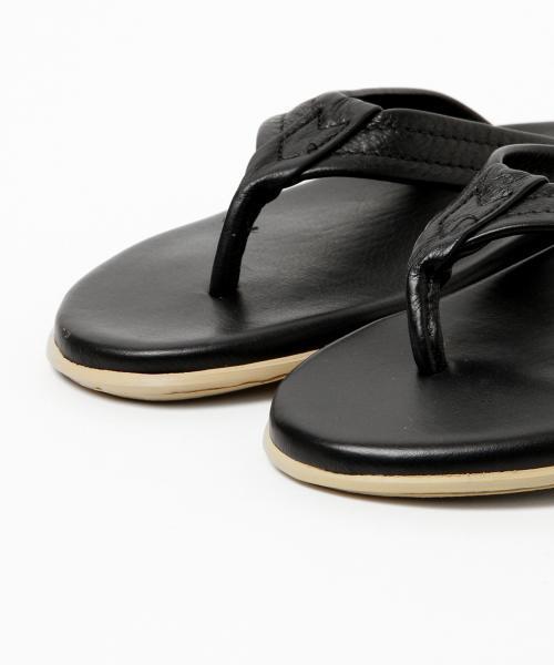 BEAMS（ビームス）の「ISLAND SLIPPER×BEAMS / 別注 レザートングサンダル（サンダル・メンズ・ブラック・8/9/10）」の3枚目の写真