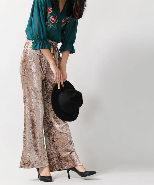 WEGO（ウィゴー）の「WEGO/クラッシュベロアスリットワイドパンツ（その他パンツ・レディース・ピンク/ライトブラウン/ブラック系その他/ブラック・FREE）」の20枚目の写真