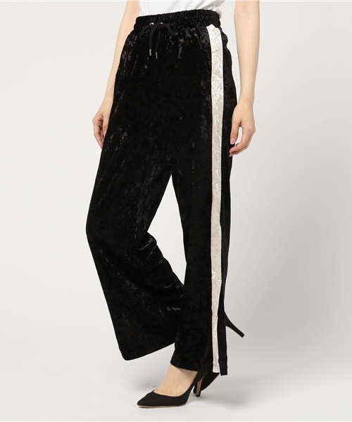 WEGO（ウィゴー）の「WEGO/クラッシュベロアスリットワイドパンツ（その他パンツ・レディース・ピンク/ライトブラウン/ブラック系その他/ブラック・FREE）」の16枚目の写真