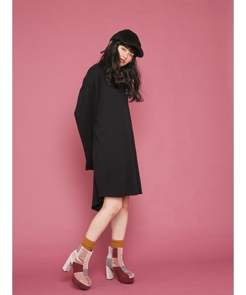 merry jenny（メリージェニー）の「ラウンドカットニットワンピース（ワンピース・レディース・オフホワイト/ブラック/レッド/ピンク/ライトブルー・FREE）」の3枚目の写真