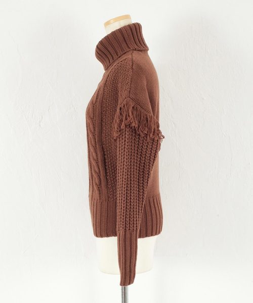 titivate（ティティベイト）の「3ｹﾞｰｼﾞｹｰﾌﾞﾙﾆｯﾄﾌﾟﾙｵｰﾊﾞｰ（ニット/セーター・レディース・ホワイト/ブラック/ブラウン・M）」の4枚目の写真