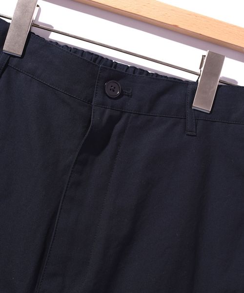 SHIPS(シップス)の「SU: コットン テーパードパンツ(その他パンツ・メンズ・ネイビー/キャメル・MEDIUM/SMALL/LARGE)」の11枚目の写真