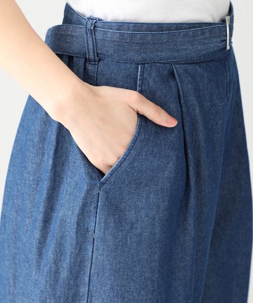 GLACIER(グラシア)の「フレアシルエットが魅力 デニムガウチョパンツ(デニムパンツ・レディース・ライトインディゴブルー/ワンウォッシュ・L/LL/M/S)」の5枚目の写真