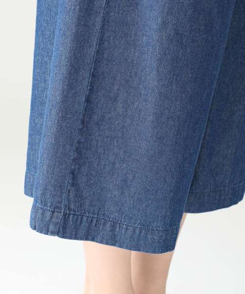 GLACIER(グラシア)の「フレアシルエットが魅力 デニムガウチョパンツ(デニムパンツ・レディース・ライトインディゴブルー/ワンウォッシュ・L/LL/M/S)」の7枚目の写真