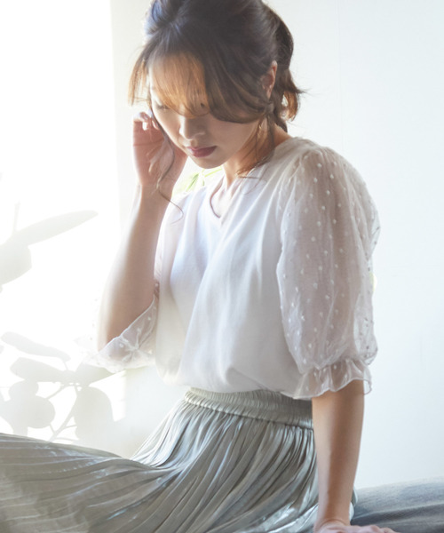 VIS(ビス)の「【泉里香さん着用】【前後2WAY】袖ドットチュールプルオーバー(Tシャツ/カットソー・レディース・ホワイト/ブラック/ベージュ/ピンク・FREE)」の20枚目の写真