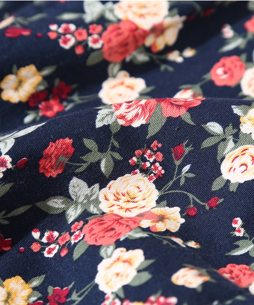 KIKKA THE DIARY OF(キッカ ザ ダイアリー オブ)の「サスペンダーフラワーパンツ(その他パンツ・レディース・ネイビー/ブラック・36/38)」の14枚目の写真