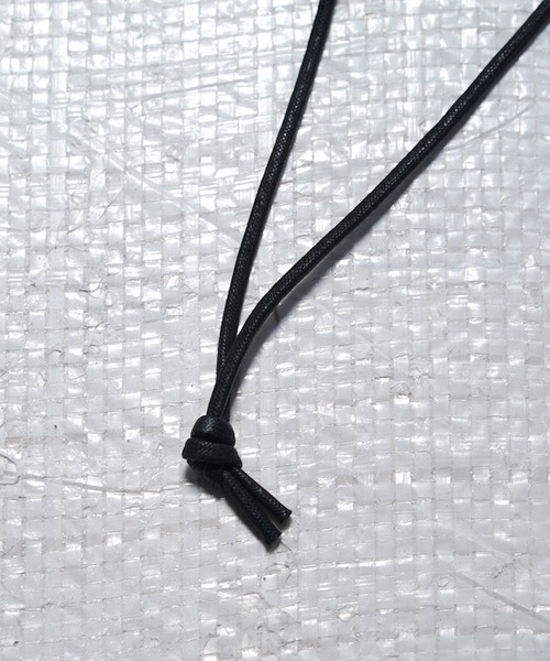 ED ROBERT JUDSON(エドロバートジャドソン)の「ED ROBERT JUDSON WATTER REPELLENT LEATHER NECK HOLDER(キーケース/キーアクセサリー・メンズ・ブラック・FREE)」の2枚目の写真