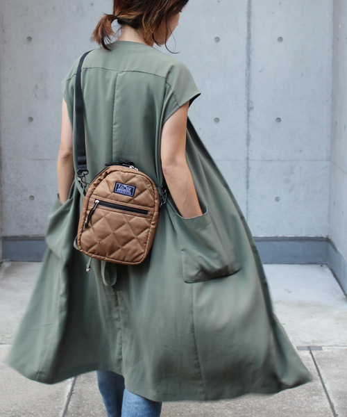 SPRUCE(スプルース)の「<SPRUCE/スプルス>ダイヤキルティング ミニショルダー(ショルダーバッグ・メンズ・ブラック/ベージュ/ネイビー/カーキ/マスタード・ONE SIZE)」の9枚目の写真