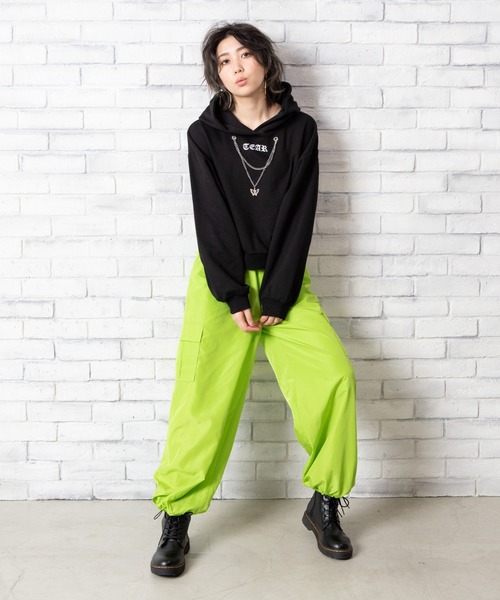 WEGO(ウィゴー)の「WEGO/カーゴポケットジョグパンツ(カーゴパンツ・レディース・ホワイト/ブラック/ライム・FREE)」の6枚目の写真