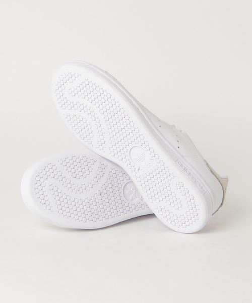 adidas Originals(アディダスオリジナルス)の「adidas Originals/アディダス オリジナルス STAN SMITH/スタンスミス(スニーカー・メンズ・ホワイト・22.5cm/27cm/23.5cm/26.5cm/27.5cm/24.5cm/26cm/24cm/25cm/23cm/25.5cm/28cm)」の3枚目の写真