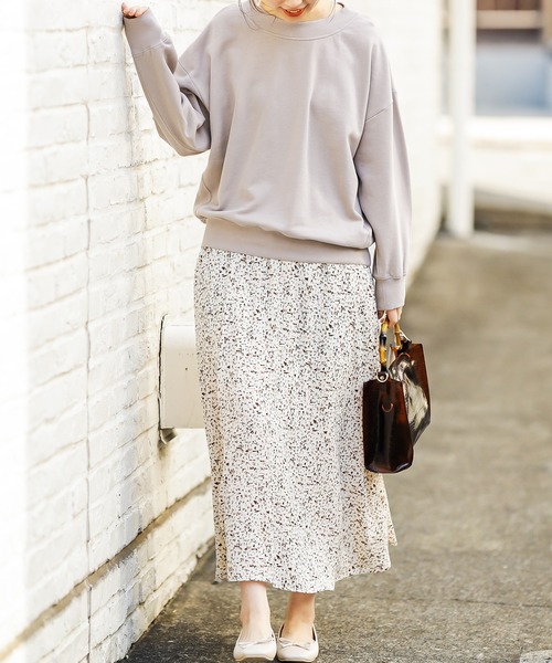 natural couture(ナチュラルクチュール)の「総柄セミフレアスカート(スカート・レディース・ブルー/グリーン/アイボリー・FREE)」の16枚目の写真