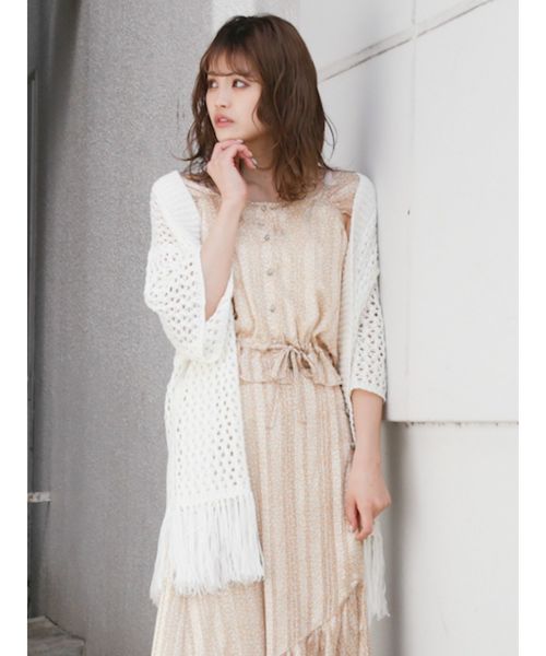 dazzlin（ダズリン）の「フリンジディティールカーデ（カーディガン/ボレロ・レディース・オフホワイト/カーキ/ベージュ・FREE）」の2枚目の写真