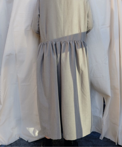 sakishimatokyo（サキシマトーキョー）の「【ZOZO限定】サキシマamp「ダブルボタンワンピース」（ワンピース・レディース・ベージュ/カーキ・FREE）」の9枚目の写真