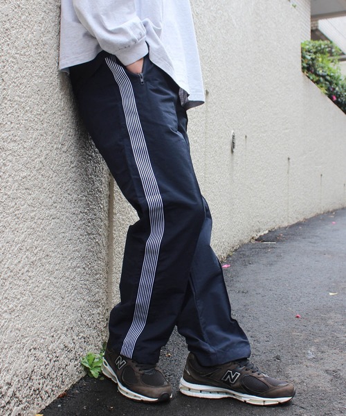 yield(イールド)の「【yield select apparel】ロクヨンクロス トラックパンツ(その他パンツ・メンズ・ブラック/ベージュ/パープル/ネイビー/ブラウン/グレー/オリーブ・M/L/XL)」の1枚目の写真