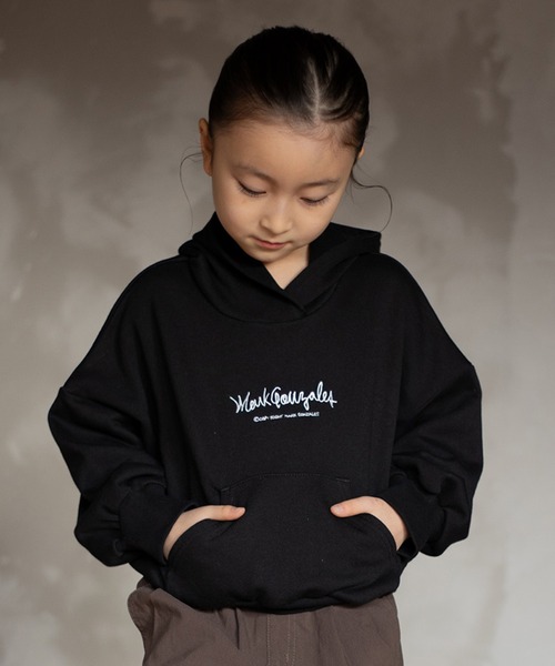 JAM & LINK（ジャムアンドリンク）の「MarkGonzales/マークゴンザレス　ロゴ刺しゅう裏毛パーカー（ベスト・キッズ・ブラック・140cm/150cm/120cm/110cm/100cm/130cm）」の3枚目の写真