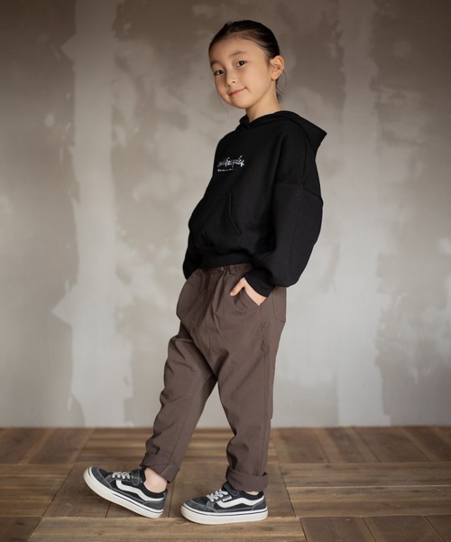 JAM & LINK（ジャムアンドリンク）の「MarkGonzales/マークゴンザレス　ロゴ刺しゅう裏毛パーカー（ベスト・キッズ・ブラック・140cm/150cm/120cm/110cm/100cm/130cm）」の6枚目の写真