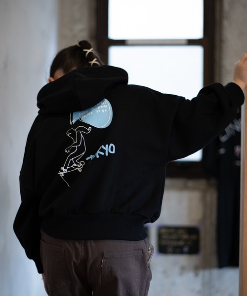 JAM & LINK（ジャムアンドリンク）の「MarkGonzales/マークゴンザレス　ロゴ刺しゅう裏毛パーカー（ベスト・キッズ・ブラック・140cm/150cm/120cm/110cm/100cm/130cm）」の8枚目の写真