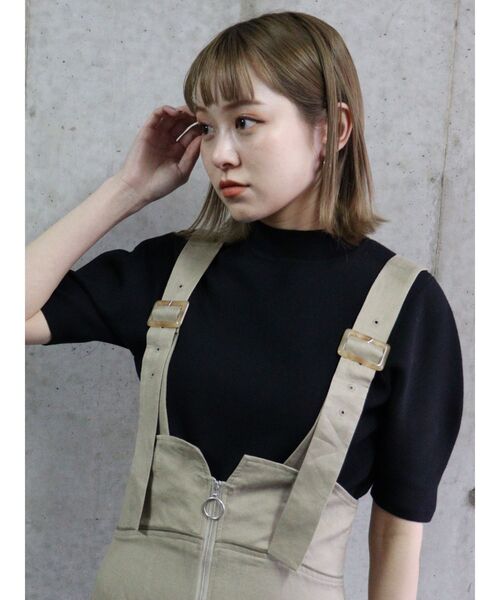 MURUA（ムルーア）の「スリムハーフスリーブニット（ニット/セーター・レディース・ホワイト/ブラック/ライトグリーン/ライトブルー/ベージュ・FREE）」の3枚目の写真