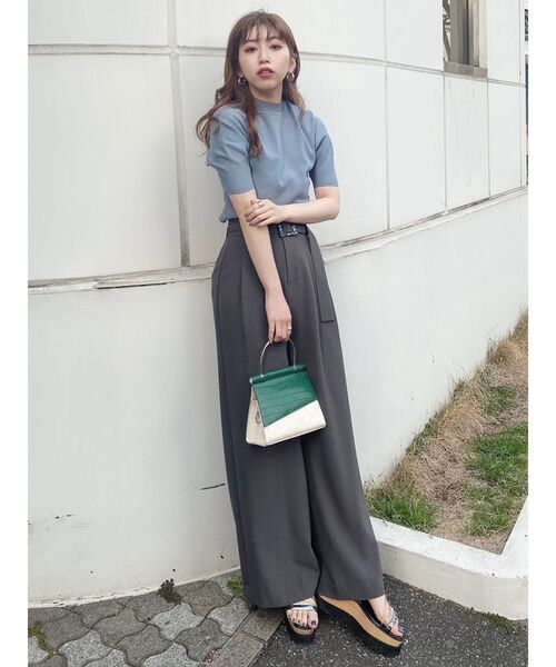 MURUA（ムルーア）の「スリムハーフスリーブニット（ニット/セーター・レディース・ホワイト/ブラック/ライトグリーン/ライトブルー/ベージュ・FREE）」の20枚目の写真