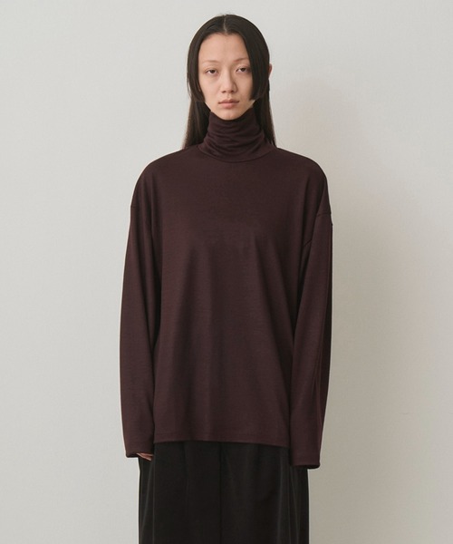 Juha(ユハ)の「WASHABLE WOOL TURTLE(Tシャツ/カットソー・メンズ・ブラック/グレー/オフホワイト/グリーン/ライラック/パープル/アイボリー/ブラウン・3/4)」の5枚目の写真