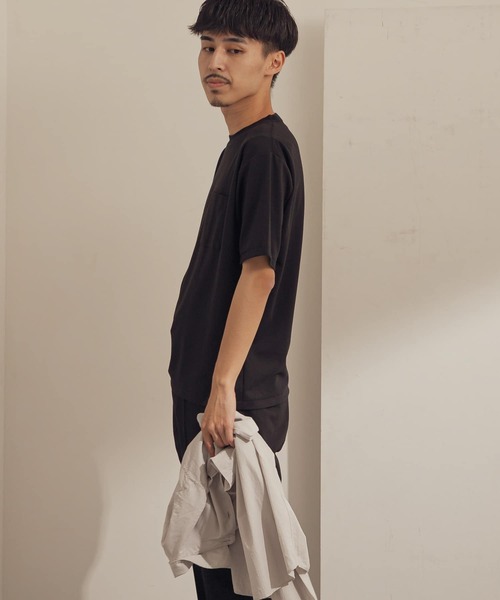 URBAN RESEARCH DOORS（アーバンリサーチドアーズ）の「ポンチポケットTシャツ（Tシャツ/カットソー・メンズ・ホワイト/ブラック系その他/ライトブラウン/グリーン/ブルー系その他/ブラウン系その他/ブラック/アイボリー・38/40）」の19枚目の写真