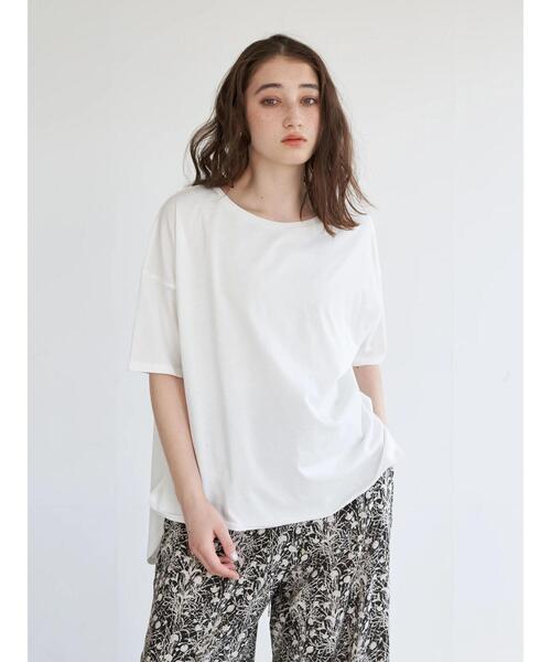 YECCA VECCA(イェッカヴェッカ)の「ラウンドヘム5分袖カットソー *(Tシャツ/カットソー・レディース・カーキ/ブラック/ベージュ/オフホワイト・FREE)」の6枚目の写真