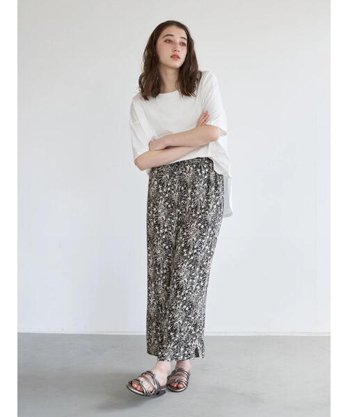 YECCA VECCA(イェッカヴェッカ)の「ラウンドヘム5分袖カットソー *(Tシャツ/カットソー・レディース・カーキ/ブラック/ベージュ/オフホワイト・FREE)」の15枚目の写真