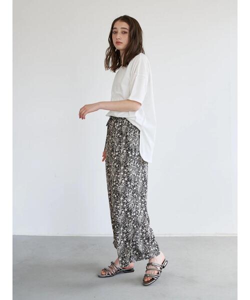 YECCA VECCA(イェッカヴェッカ)の「ラウンドヘム5分袖カットソー *(Tシャツ/カットソー・レディース・カーキ/ブラック/ベージュ/オフホワイト・FREE)」の16枚目の写真