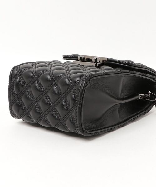 Figments（フィグメンツ）の「キルティングチェーンバッグ（ショルダーバッグ・レディース・ブラック・FREE）」の5枚目の写真