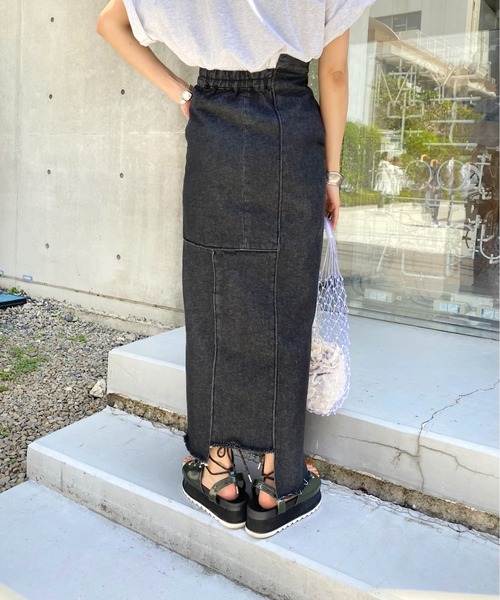 WHO'S WHO gallery(フーズフーギャラリー)の「ピンタックアシメスカート(デニムスカート・レディース・ブラック/ブルー/キナリ・FREE)」の15枚目の写真