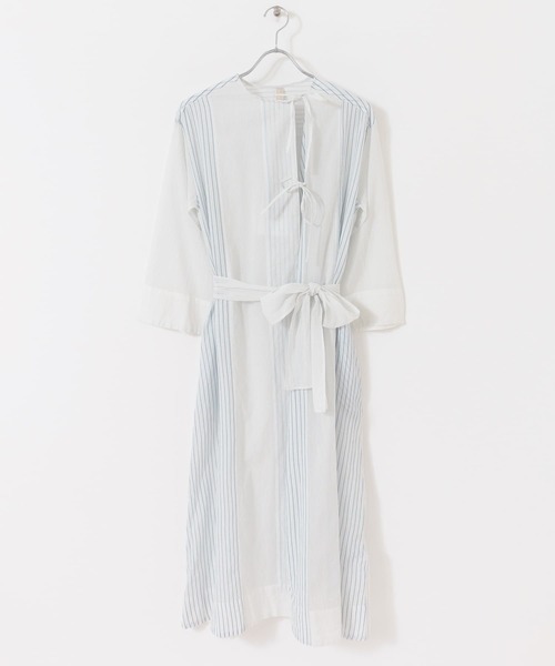 URBAN RESEARCH DOORS(アーバンリサーチドアーズ)の「siiwa カディ先染めストライプカーデワンピース(ワンピース・レディース・イエロー/ブルー・ONE)」の2枚目の写真