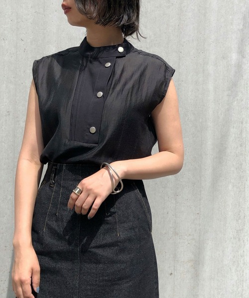 &g'aime（アンジェム）の「【&g'aime】ハイネックシアーシャツ（シャツ/ブラウス・レディース・ブラック/ベージュ/ライトグリーン・FREE）」の2枚目の写真