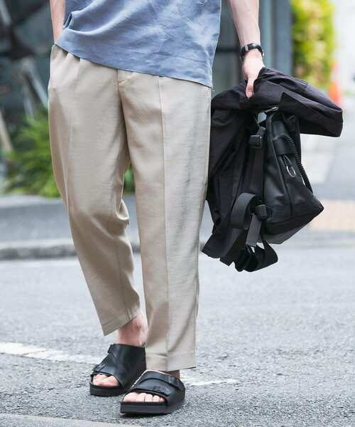 ITEMS URBANRESEARCH（アイテムズ アーバンリサーチ）の「シャンタン センタープレス スラックスパンツ（その他パンツ・メンズ・ブラック/ボルドー/ベージュ・LARGE/MEDIUM）」の17枚目の写真