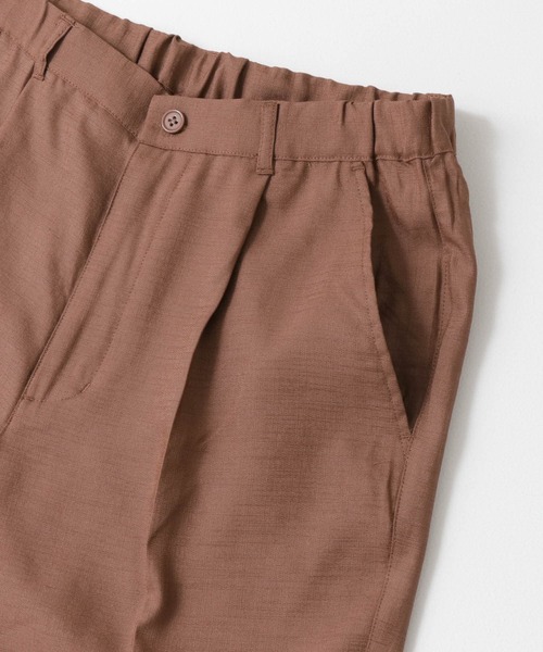 ITEMS URBANRESEARCH（アイテムズ アーバンリサーチ）の「シャンタン センタープレス スラックスパンツ（その他パンツ・メンズ・ブラック/ボルドー/ベージュ・LARGE/MEDIUM）」の22枚目の写真