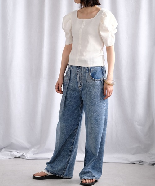 ＡＮＤＪ（アンドジェイ）の「パワーショルダースクエアネックテレコTシャツ（Tシャツ/カットソー・レディース・モカ/ブラック/カーキ/オフホワイト・M）」の10枚目の写真