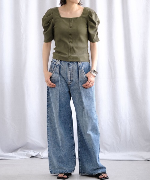 ＡＮＤＪ（アンドジェイ）の「パワーショルダースクエアネックテレコTシャツ（Tシャツ/カットソー・レディース・モカ/ブラック/カーキ/オフホワイト・M）」の17枚目の写真