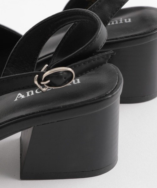 Andemiu(アンデミュウ)の「アシメデザインサンダル957610(サンダル・レディース・ブラック/ベージュ/その他・SMALL/MEDIUM/LARGE)」の19枚目の写真