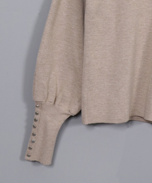 &g'aime(アンジェム)の「【&g'aime】ボリュームスリーブニット(ニット/セーター・レディース・ブラック/ベージュ/カーキ/キャメル・FREE)」の8枚目の写真