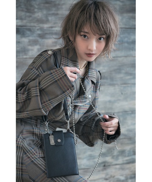 jouetie（ジュエティ）の「【jouetie/ジュエティ】スマホ入付 ウォレットショルダーバッグ ２WAYストラップ（ショルダーバッグ・レディース・ブラック/ダークグリーン/ダークブラウン/ベージュ/アイボリー/キャメル/ワイン・FREE）」の19枚目の写真