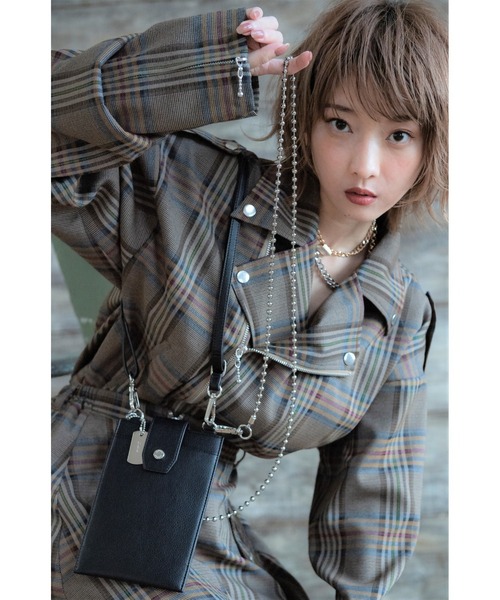 jouetie（ジュエティ）の「【jouetie/ジュエティ】スマホ入付 ウォレットショルダーバッグ ２WAYストラップ（ショルダーバッグ・レディース・ブラック/ダークグリーン/ダークブラウン/ベージュ/アイボリー/キャメル/ワイン・FREE）」の17枚目の写真