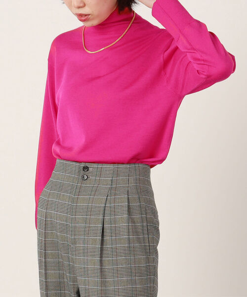 NOLLEY’S（ノーリーズ）の「14Gタートルネックプルオーバーウォッシャブルニット（ニット/セーター・レディース・ブラック/ベージュ/オフホワイト/ピンク/ブルー/マスタード・38）」の6枚目の写真