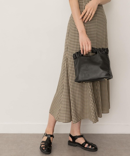 RODE SKO（ロデスコ）の「フリルハンドルショルダーバッグ（ショルダーバッグ・レディース・ブロンズ/ブラック/キャメル・ONE）」の14枚目の写真