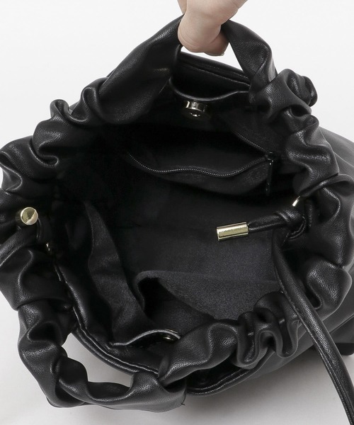 RODE SKO（ロデスコ）の「フリルハンドルショルダーバッグ（ショルダーバッグ・レディース・ブロンズ/ブラック/キャメル・ONE）」の9枚目の写真