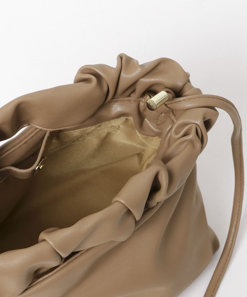 RODE SKO（ロデスコ）の「フリルハンドルショルダーバッグ（ショルダーバッグ・レディース・ブロンズ/ブラック/キャメル・ONE）」の11枚目の写真