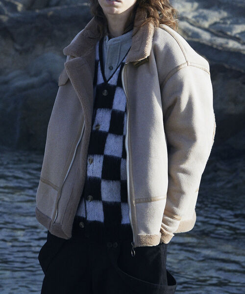 GLOSTER(グロスター)の「【GLOSTER/グロスター】ムートンジャケット ボンバージャケット(ムートンコート・メンズ・ベージュ/ブラック・MEDIUM/LARGE)」の2枚目の写真