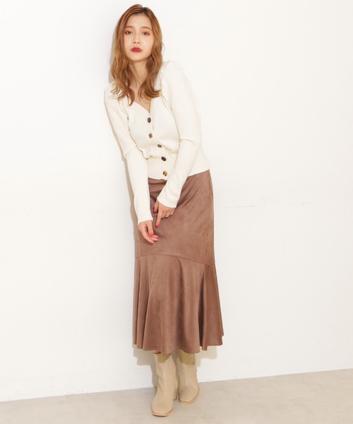 FREE'S MART（フリーズマート）の「【Sシリーズ対応】フェイクスウェードマーメイドスカート（スカート・レディース・ベージュ/ブラウン/イエロー・SMALL/MEDIUM）」の2枚目の写真
